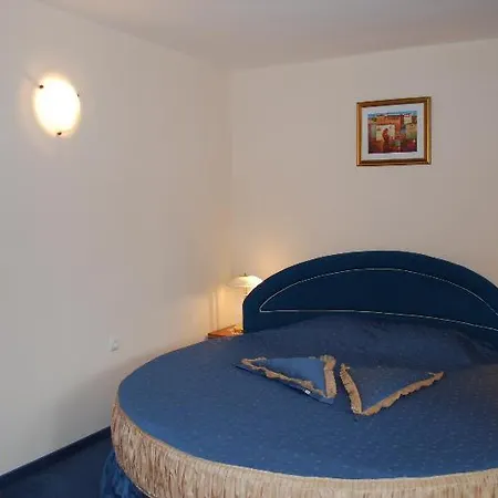 Italia 3* Nesebar
