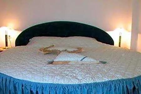فندق Italia 3*