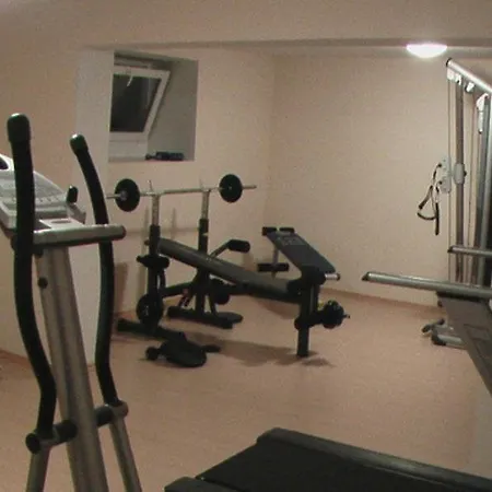 意大利酒店 内塞伯尔